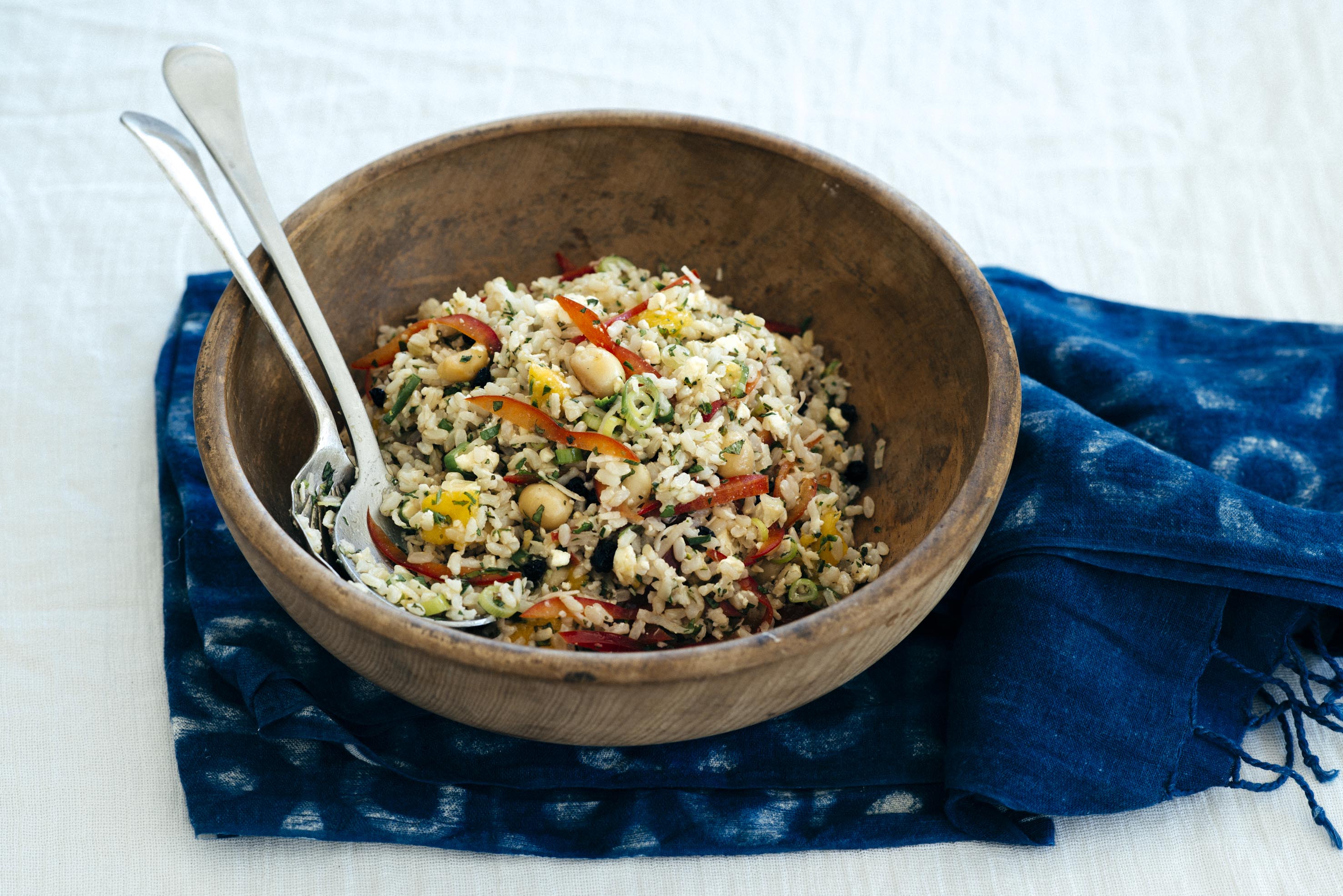 Reissalat mit gerösteten Macadamia Nüssen