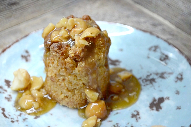 Nachtisch zum Dahinschmelzen: Knackiges Butterscotch mit flüssigem Schokokern und Karamell