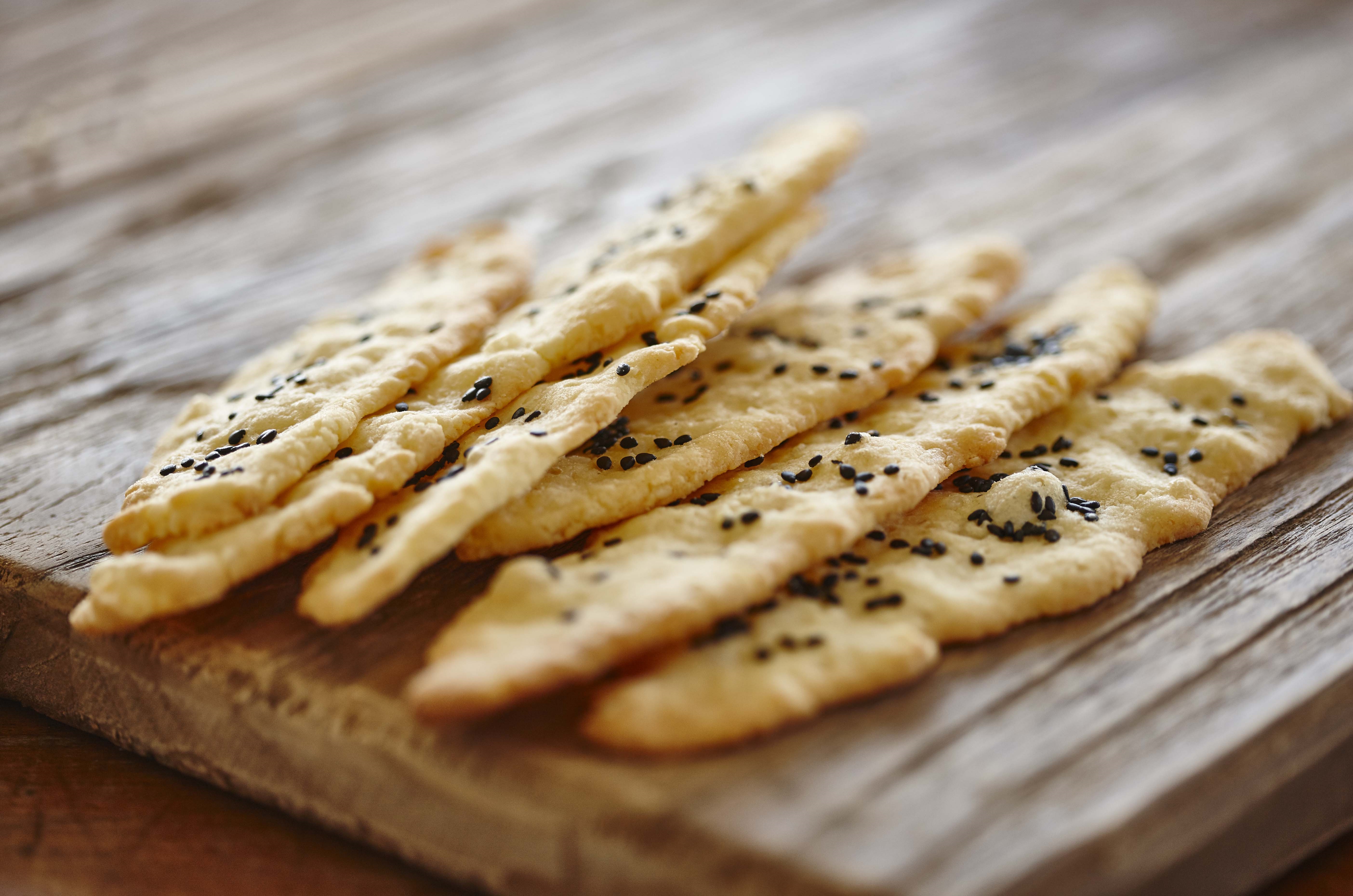 Macadamia Käse Cracker | Australian Macadamias Deutschland Blog